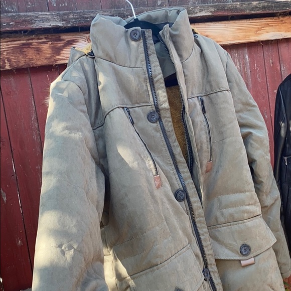 Winter jacket . - Picture 6 of 8